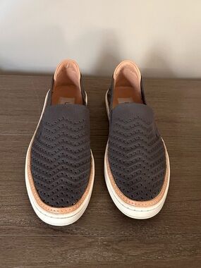 UGG Women's Charcoal Knit Slip-On Sneakers with Tan Trim
